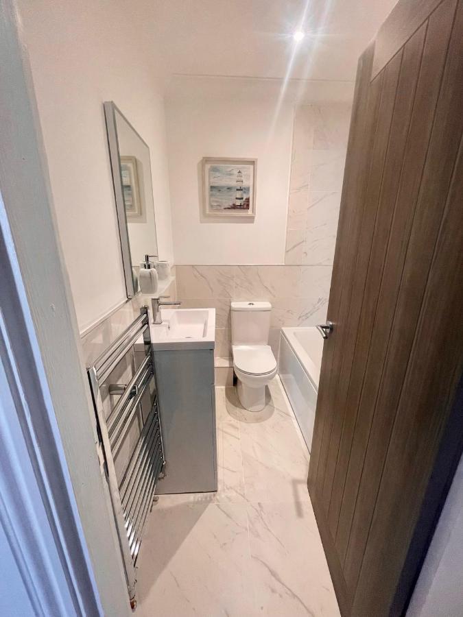 Exquisite Apartment, Stone Throw From The Beach Bournemouth Luaran gambar