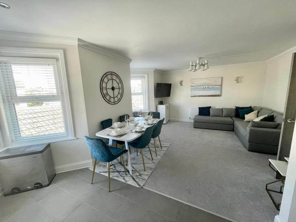 Exquisite Apartment, Stone Throw From The Beach Bournemouth Luaran gambar