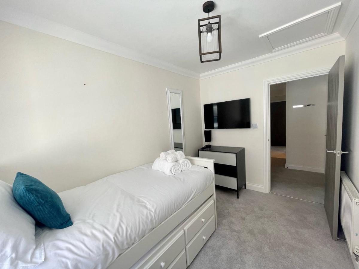 Exquisite Apartment, Stone Throw From The Beach Bournemouth Luaran gambar